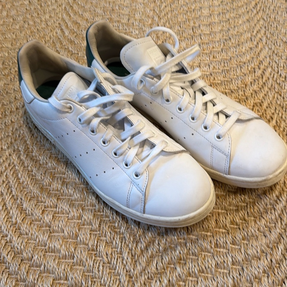 Adidas Stan Smith.  9.5.